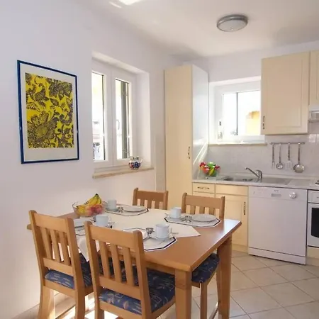 Apartment St Monica