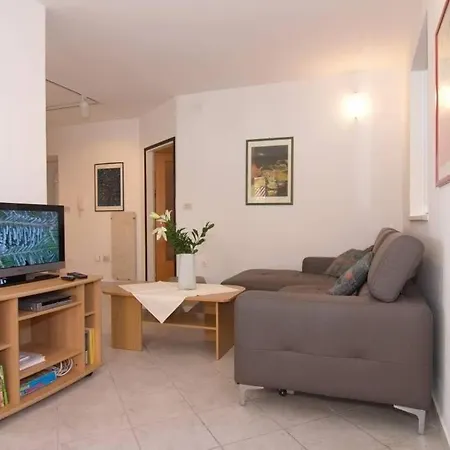 St Monica Apartment